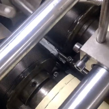 全自動滾絲機